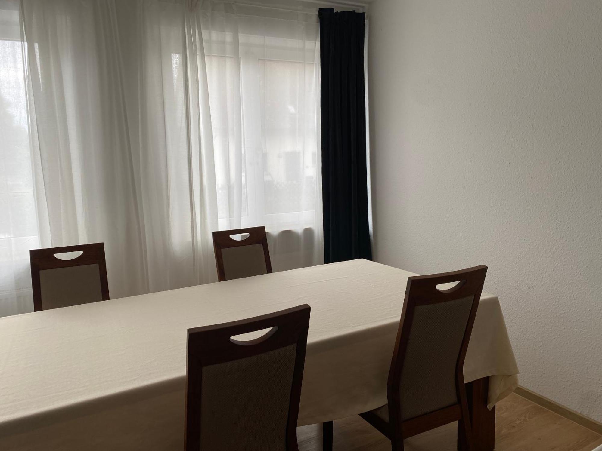 Ferienwohnung Feucht Eg Naturnah Parkplatz Wlan Exterior foto
